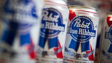 Beer bandits swipe