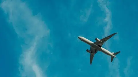 FAA Warns of Possible Flight Delays at Major U.S. Airports Friday