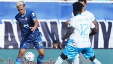 Arema FC gulung: Arema FC gulung Isenmulang empat gol tanpa balas di Kanjuruhan