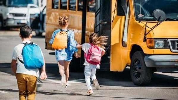 العام الدراسي يبدأ بأعباء إضافية.. ماذا عن كلفة نقل الطلاب؟