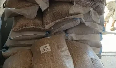 بالصور الجمارك تضبط: بالصور: الجمارك تضبط مواد غذائية وسكاكر ومشروبات غازية مهربة في بيروت وصيدا