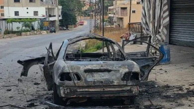 بالصور غارات: بالصور: غارات على كفررمان تستهدف مبنى وسيارة… وهذه الحصيلة