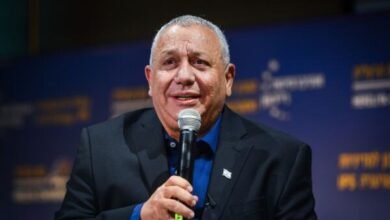 Gadi Eisenkot affirme que le bureau de Netanyahou a été alerté trois heures avant le 7