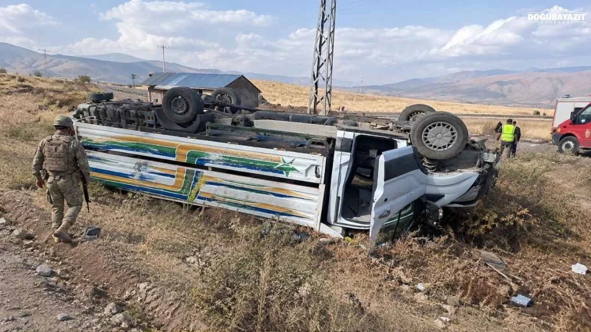Ağrı’da Feci Kaza: Araç Takla Attı, 5 Yaralı 1 Ağrı’da Feci Kaza: Araç Takla Attı, 5 Yaralı