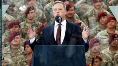 Army Secretary Dan
