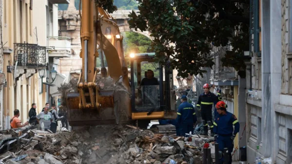 Athen: Zwei US-Ehepaare sterben bei Hauseinsturz in Altstadtwohnung 1 Athen: Zwei US-Ehepaare sterben bei Hauseinsturz in Altstadtwohnung