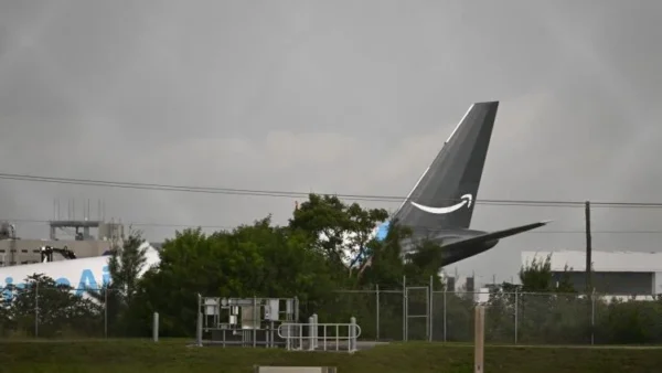 Atterrissage raté, incendie, 5 morts... Ce que l'on sait de l'accident d'un avion-cargo d'Amazon