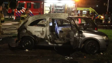 Auto compleet verwoest door brand in Roosendaal