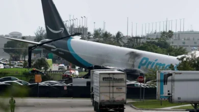 Avião de carga da Amazon deixa pelo menos 5 mortos ao sair da pista em aeroporto de Miami