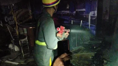 Bareilly News: कैफे और घर की रसोई में लगी आग, हजारों का सामान राख
