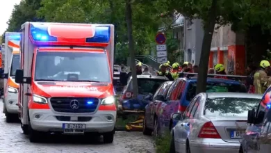 Bei einem Brand in einem Pflegeheim in Deutschland gab es viele Verletzte und Tote. 4 Bei einem Brand in einem Pflegeheim in Deutschland gab es viele Verletzte und Tote.