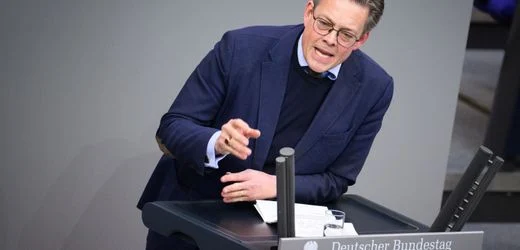 Berlin-Hack: Grünenpolitiker Konstantin von Notz sieht Leaks als »echten Daten-Super-GAU«