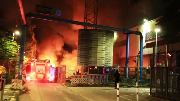 Brand in Umspannwerk in Berlin-Tiergarten 1 Brand in Umspannwerk in Berlin-Tiergarten
