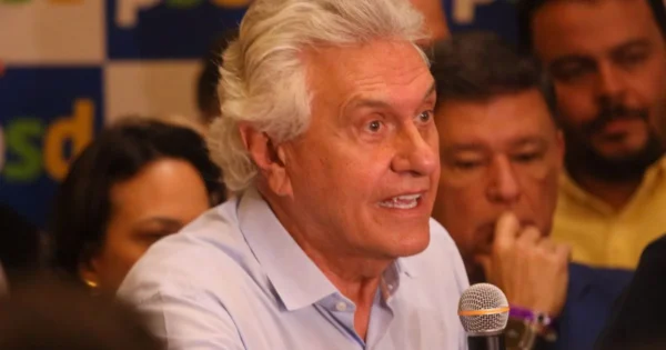 Caiado muda estratégia na TV e sobe tom contra STF, Lula e Flávio 1 Caiado muda estratégia na TV e sobe tom contra STF, Lula e Flávio