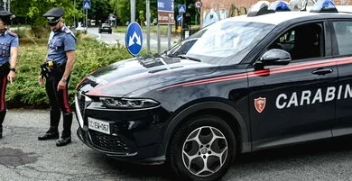 Campobasso, tenta di rubare auto e saccheggia altra vettura: arrestato