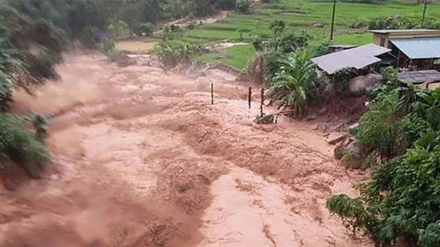 Cảnh báo nguy cơ xảy ra lũ quét, sạt lở và sụt lún đất tại Quảng Trị, TP Huế ngày 20/09/2026