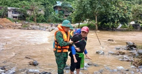 Chủ động giúp người dân ứng phó mưa lũ ở miền Tây Nghệ An 1 Chủ động giúp người dân ứng phó mưa lũ ở miền Tây Nghệ An