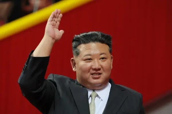Corea del Norte lanza múltiples misiles balísticos de corto alcance hacia el mar de Japón, un día después de que Corea del Sur, Estados Unidos y Japón concluyeran una serie de ejercicios militares conjuntos.