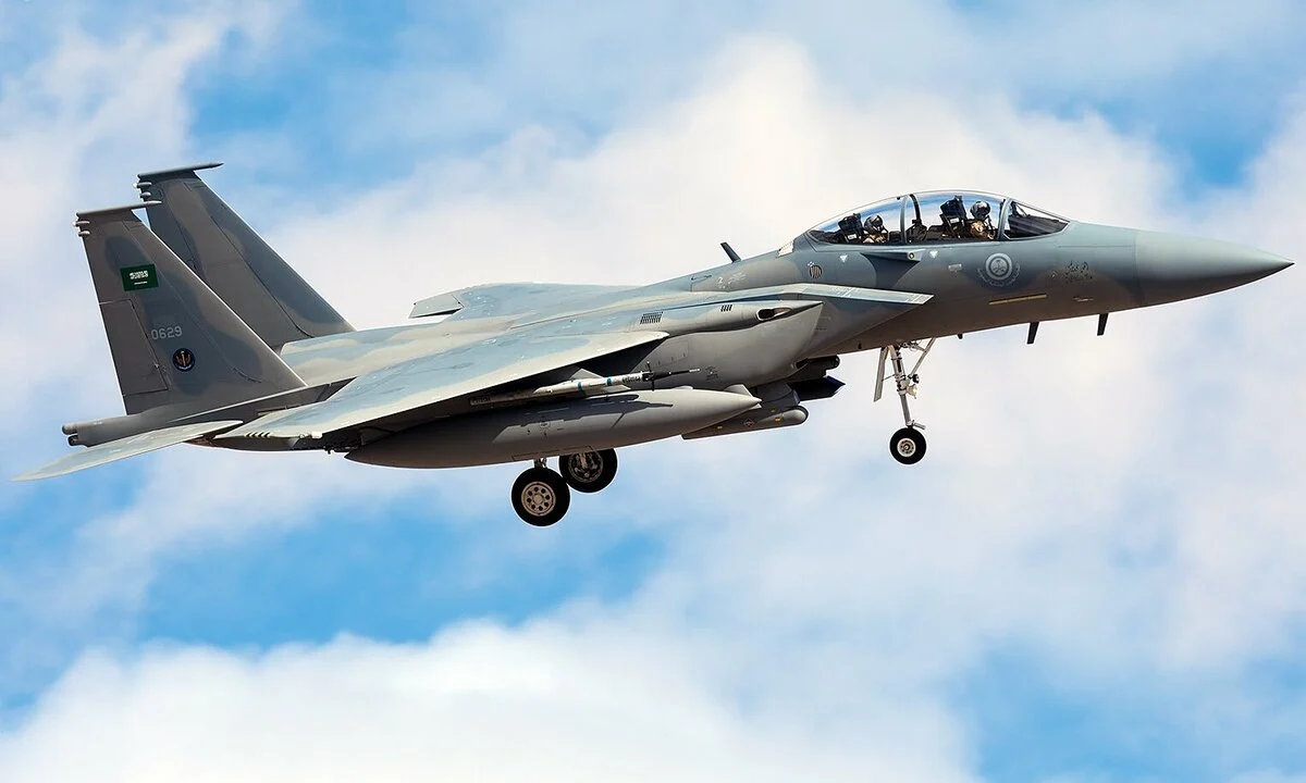 Dàn cảm biến không cứu được tiêm kích F-15 hiện đại khỏi tên lửa Houthi