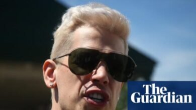 Deported Milo Yiannopoulos