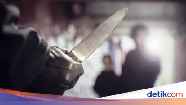 Diduga Rebutan Rumah, Pria di Bandung Tusuk Ibu Tiri hingga Tewas