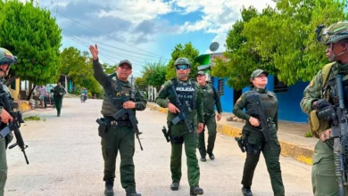Director de la Policía llegó a Norosí tras el ataque con drones y admitió las precarias condiciones de la estación