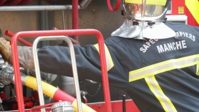 Donville-les-Bains. Incendie : un tracteur et sa remorque brûlent, les pompiers réussissent à éviter la propagation