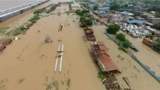 पटना पर बाढ़ का खतरा बरकरार: पुनपुन और दरधा उफान पर, गंगा के जलस्तर में मामूली गिरावट 3 पटना पर बाढ़ का खतरा बरकरार: पुनपुन और दरधा उफान पर, गंगा के जलस्तर में मामूली गिरावट