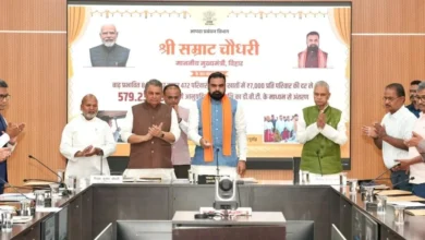 बिहार में बाढ़: 8.27 लाख परिवारों के खाते में पहुंचे 579 करोड़ 2 बिहार में बाढ़: 8.27 लाख परिवारों के खाते में पहुंचे 579 करोड़