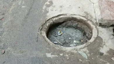 हादसे का इंतजार क्यों किया जाता है? बच्ची की मौत पर फूटा ग्रामीणों का गुस्सा; खुले मैनहोल दे रहे लापरवाही की गवाही - faridabad borewell tragedy girl dies corporation negligence questioned 3 हादसे का इंतजार क्यों किया जाता है? बच्ची की मौत पर फूटा ग्रामीणों का गुस्सा; खुले मैनहोल दे रहे लापरवाही की गवाही - faridabad borewell tragedy girl dies corporation negligence questioned
