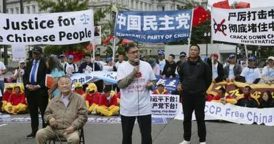 「習近平主席は退陣を」抗議活動 － 米ワシントン、親中派と衝突