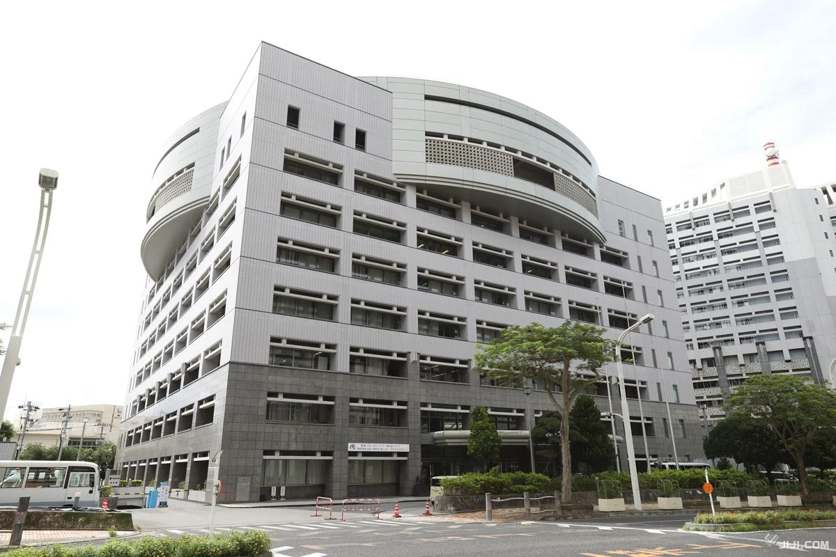 アパートで首刺され23歳女性死亡 殺人容疑、刃物所持の男聴取へ―沖縄県警