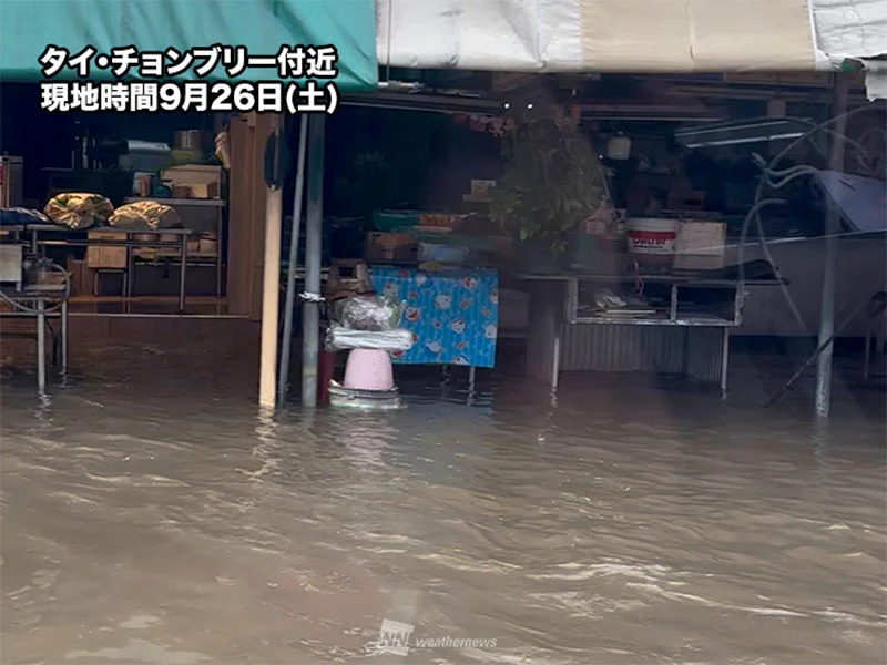 タイでモンスーンの大雨 土砂崩れや鉄砲水で2人死亡 各地で冠水