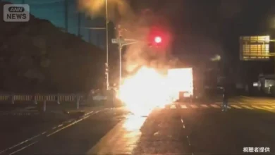 トラックと正面衝突…乗用車が炎上 3人死亡 千葉市中央区