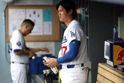 大谷翔平、第1打席は左飛 5試合ぶり復帰 出場13試合ぶり31号出るか/速報中 1 大谷翔平、第1打席は左飛 5試合ぶり復帰 出場13試合ぶり31号出るか/速報中