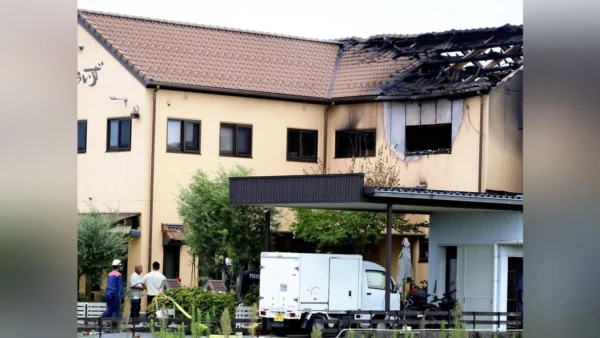 岐阜のケーキ店3人死亡火災、屋根から「助けてくれ」と叫び声…オープン20周年での惨事に驚きや不安の声 1 岐阜のケーキ店3人死亡火災、屋根から「助けてくれ」と叫び声…オープン20周年での惨事に驚きや不安の声