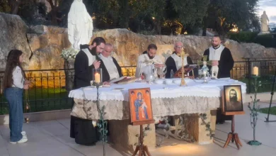 بالصور: القداس الشهري في كفيفان على نية تقديس الطوباوي اسطفان نعمه