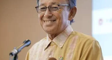 玉城デニー沖縄知事が退任会見 － 任期満了、辺野古反対で国と対立