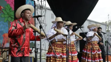 El festival del Petronio abre en Bogotá para sobreponerse al terremoto que afectó a Cali.