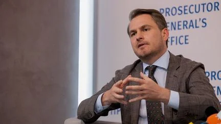 En Ukraine, le procureur général démissionne sur fond d'accusations de corruption 1 En Ukraine, le procureur général démissionne sur fond d'accusations de corruption