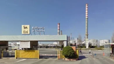 Esplosione all’Eni di Stagno, Giani e Lenzi: «Vicini a operai feriti 5 Esplosione all’Eni di Stagno, Giani e Lenzi: «Vicini a operai feriti