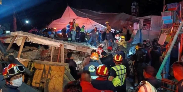 Al menos diez muertos y 64 heridos por una explosión de pirotecnia en el centro de México 11 Explosión de pirotecnia en México: nueve muertos durante una fiesta patronal