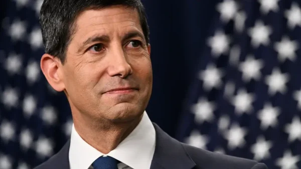 Fed verhoogt voor het eerst in drie jaar de rente en negeert wens Trump