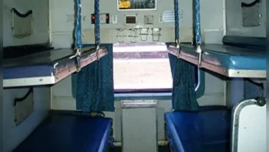 Festival Train Rush: दुर्गापूजा-छठ से पहले दिल्ली-बिहार ट्रेनों में आरक्षण खत्म, लंबी वेटिंग