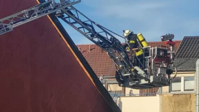 Feuerwehr in Neunkirchen: Wohnhaus-Brand in der City – Menschen verlieren ihre Unterkunft (Fotos)
