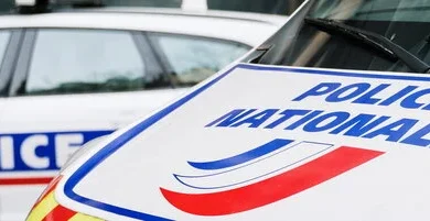 Francia, uomo "minaccioso" ucciso dalla polizia durante l'arresto