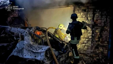 Guerre en Ukraine: Moscou poursuit ses frappes faisant au moins quatre morts à Kiev