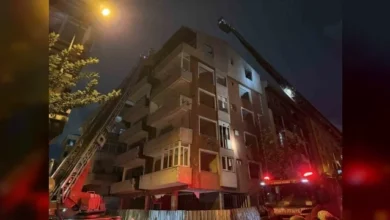 Güngören'de metruk binanın çatı katında yangın çıktı