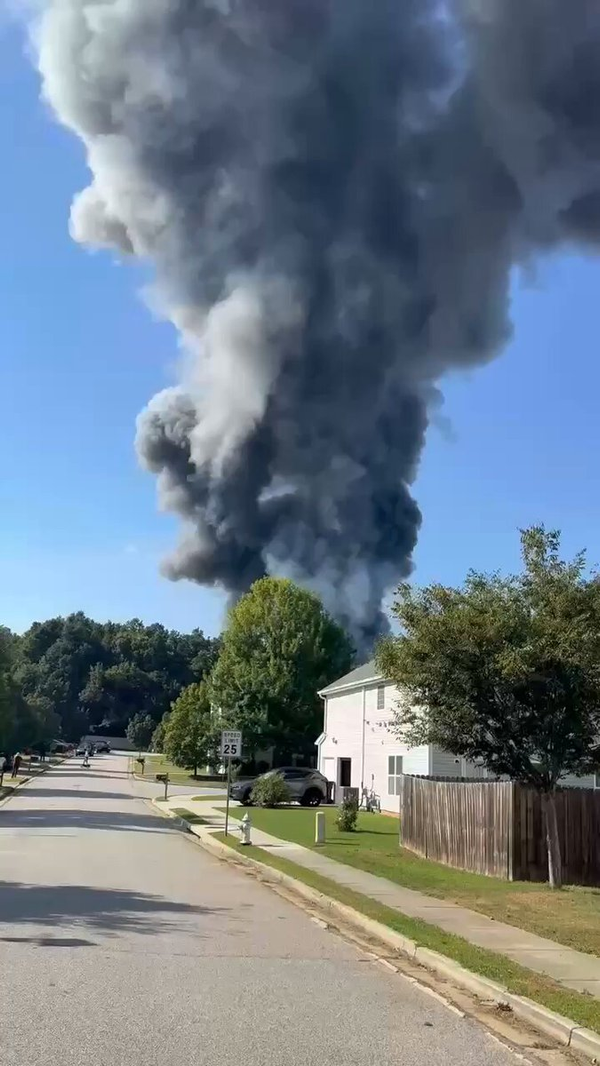 Video: Massive Fire Erupts at Pallet Manufacturing Facility in South Fulton, Georgia, as Witnesses Report Explosions
