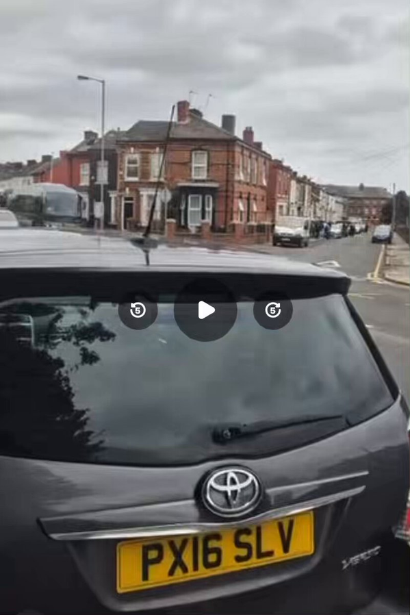 Video: Two Coaches Seen Dropping Off People Reported as Migrants in Liverpool Residential Area